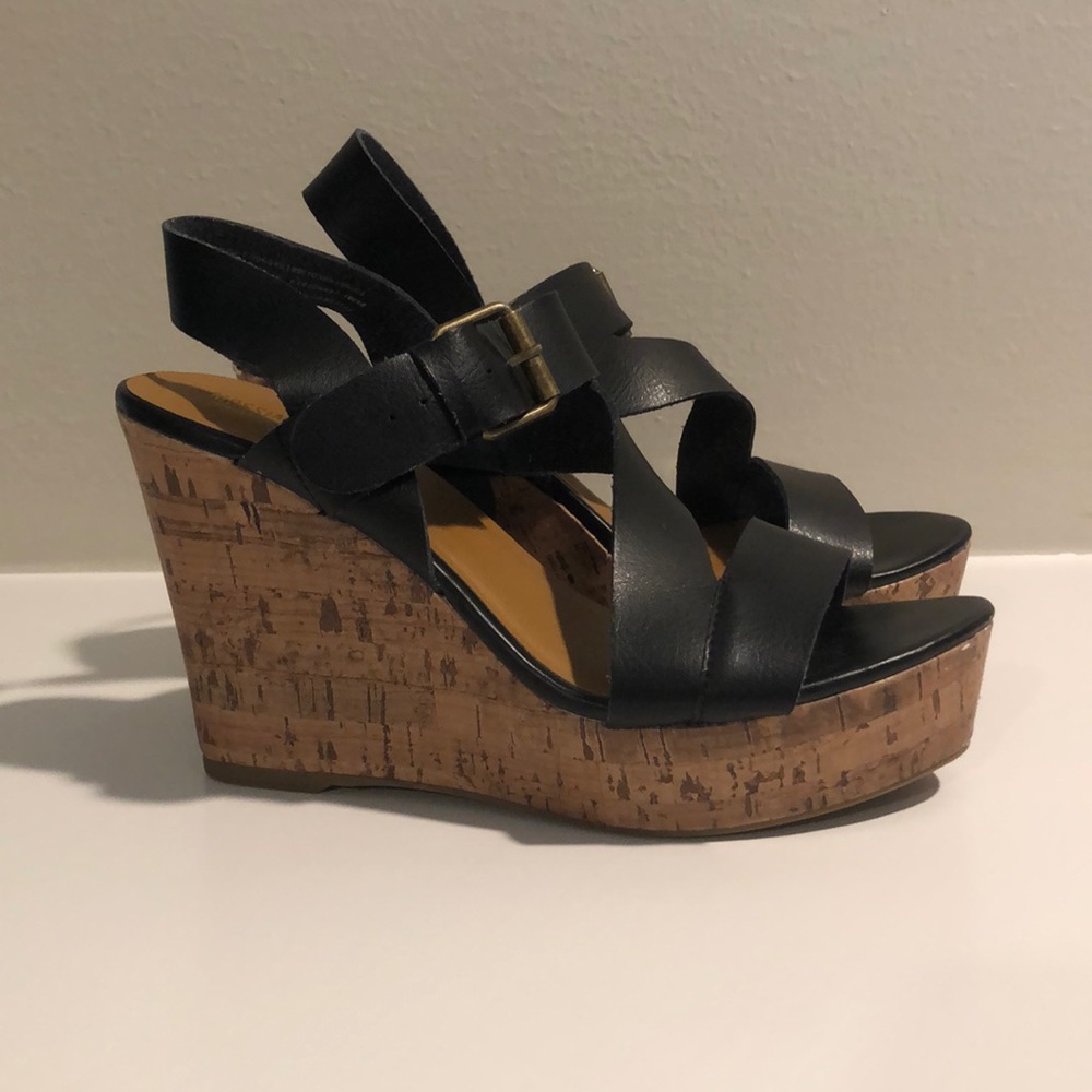 ✰ BLACK CORK WEDGES ✰